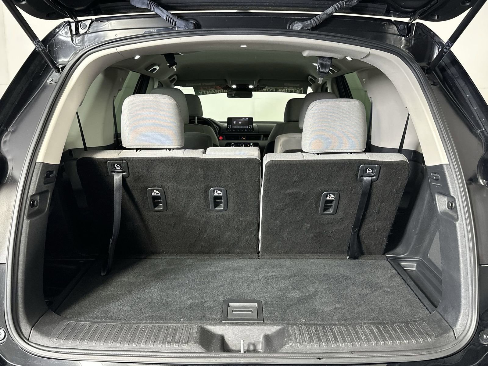 Used 2023 Honda Pilot LX image 29