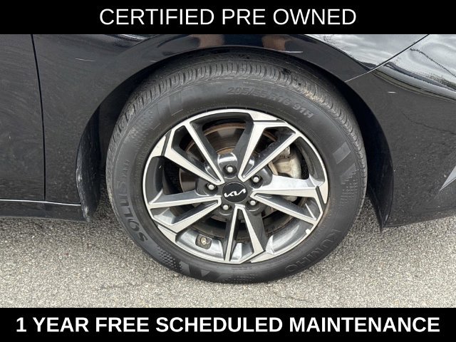 Used 2023 Kia Forte LXS w/ LXS Technology Package FWD image 7