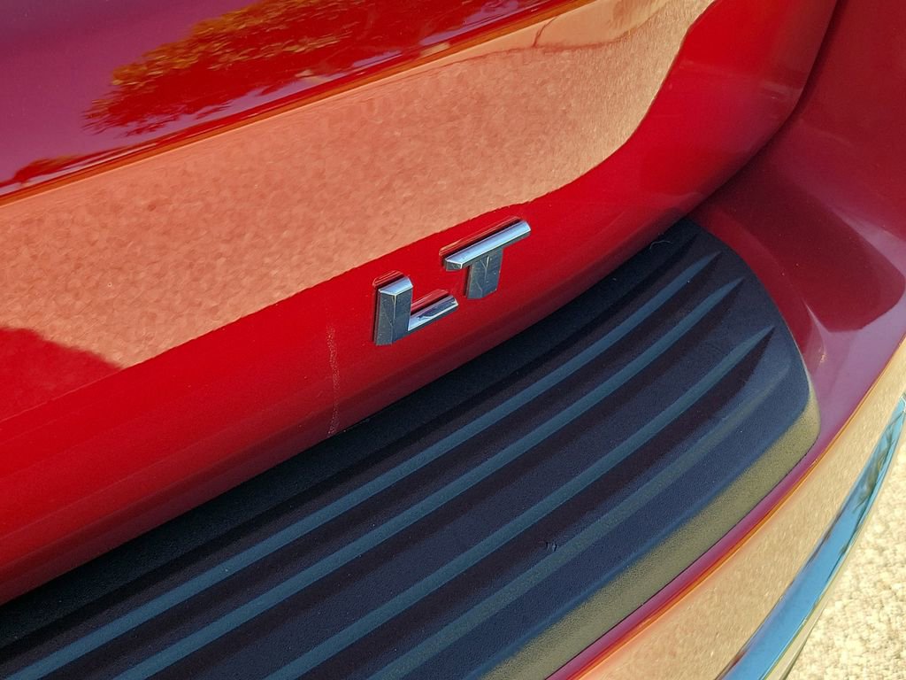 Used 2022 Chevrolet Suburban LT w/ LT Signature Package image 14