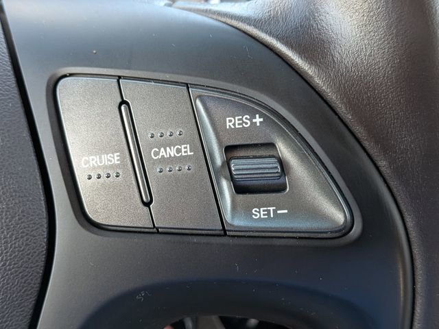 Used 2015 Hyundai Tucson SE image 24