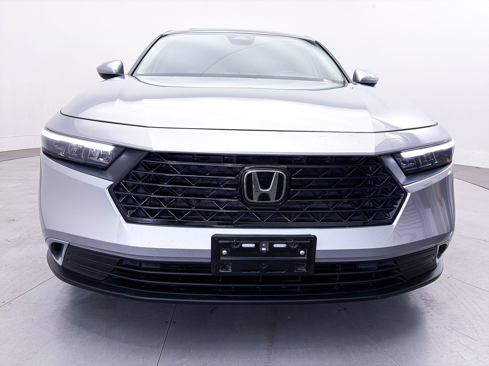 Used 2024 Honda Accord EX image 11