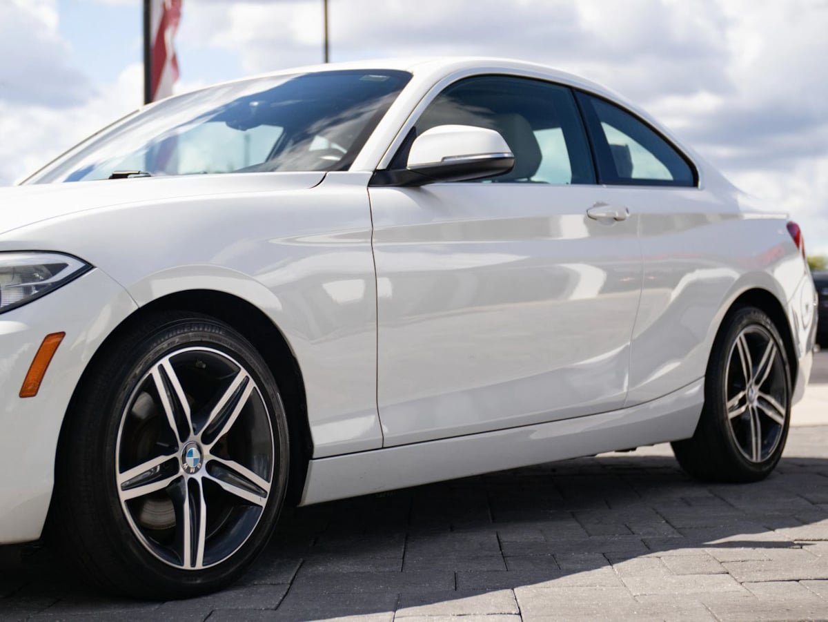Used 2017 BMW 230i Coupe RWD image 8