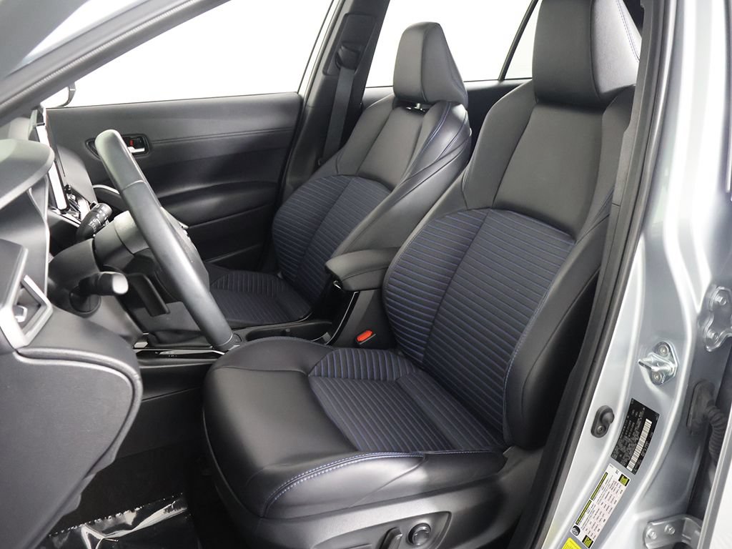 Used 2025 Toyota Corolla Cross AWD Hybrid w/ Convenience Package image 28