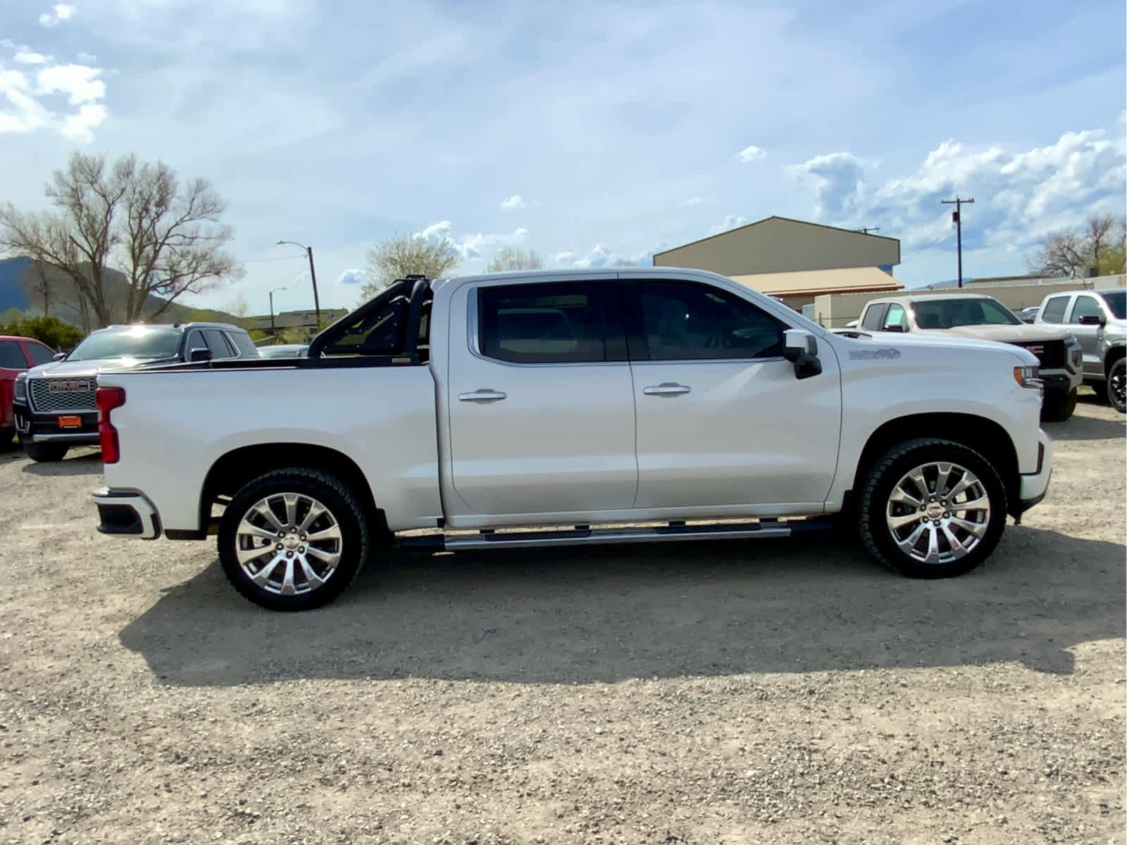 Used 2021 Chevrolet Silverado 1500 High Country w/ Technology Package AWD/4WD image 6