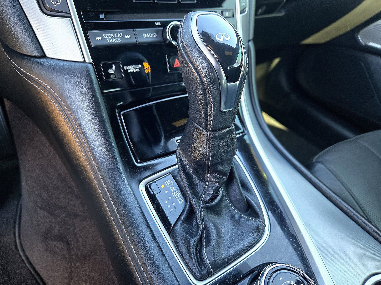 Used 2019 INFINITI Q60 3.0t Luxe w/ Essential Package image 20