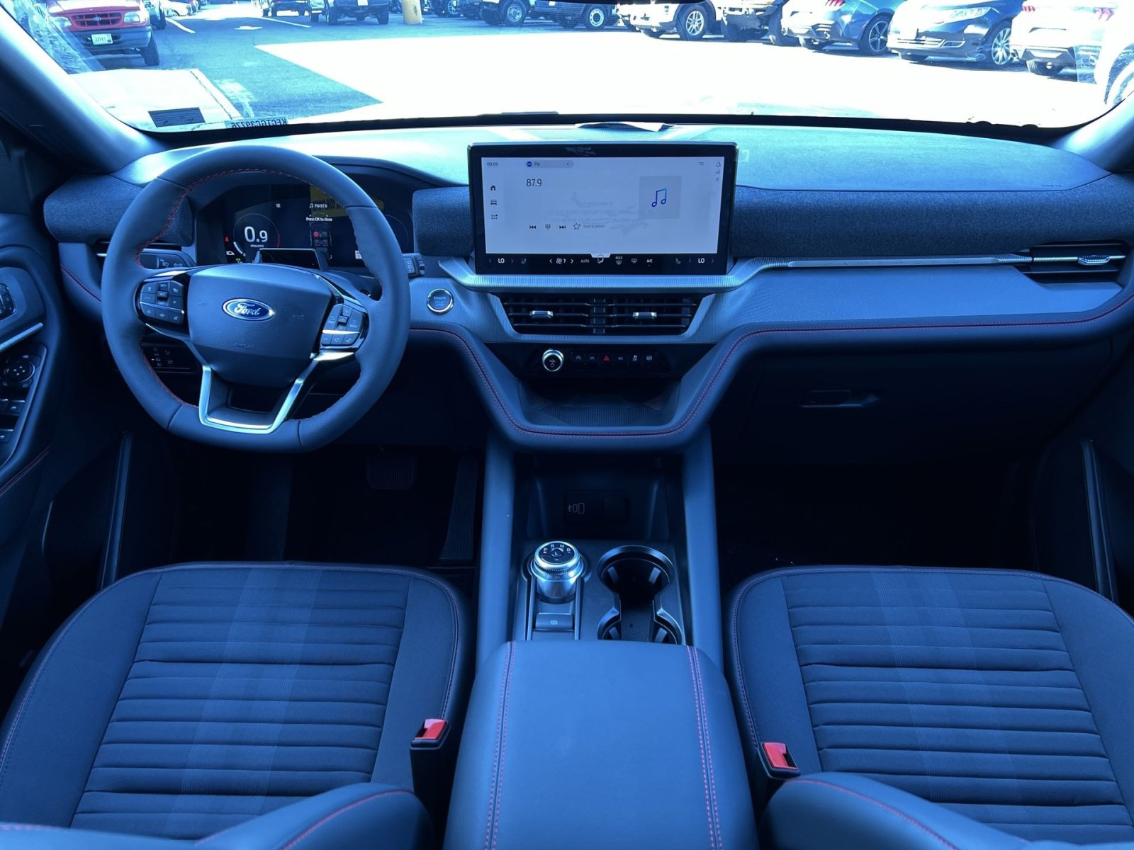 New 2026 Ford Explorer ST-Line w/ ST-Line Street Pack AWD/4WD image 23