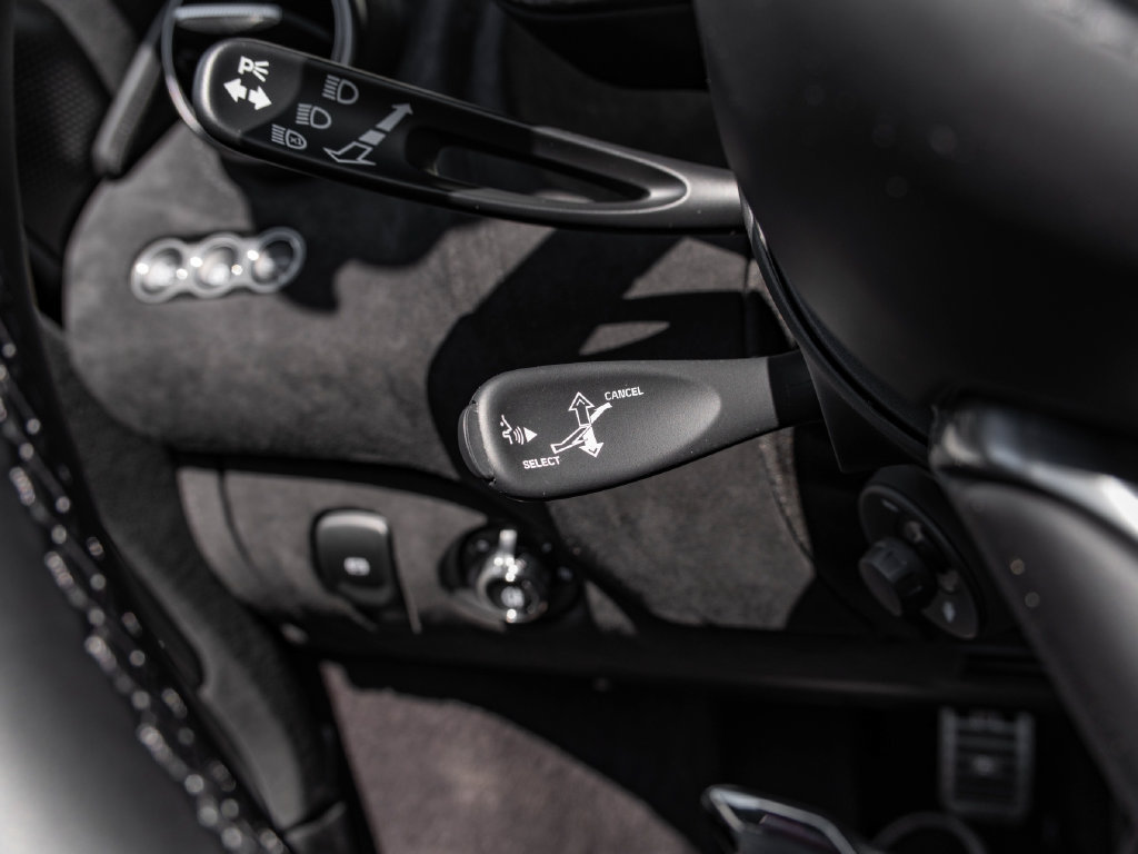 New 2026 McLaren 750S Spider RWD image 16