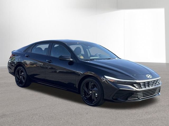 New 2026 Hyundai Elantra SEL Sport Premium FWD image 3