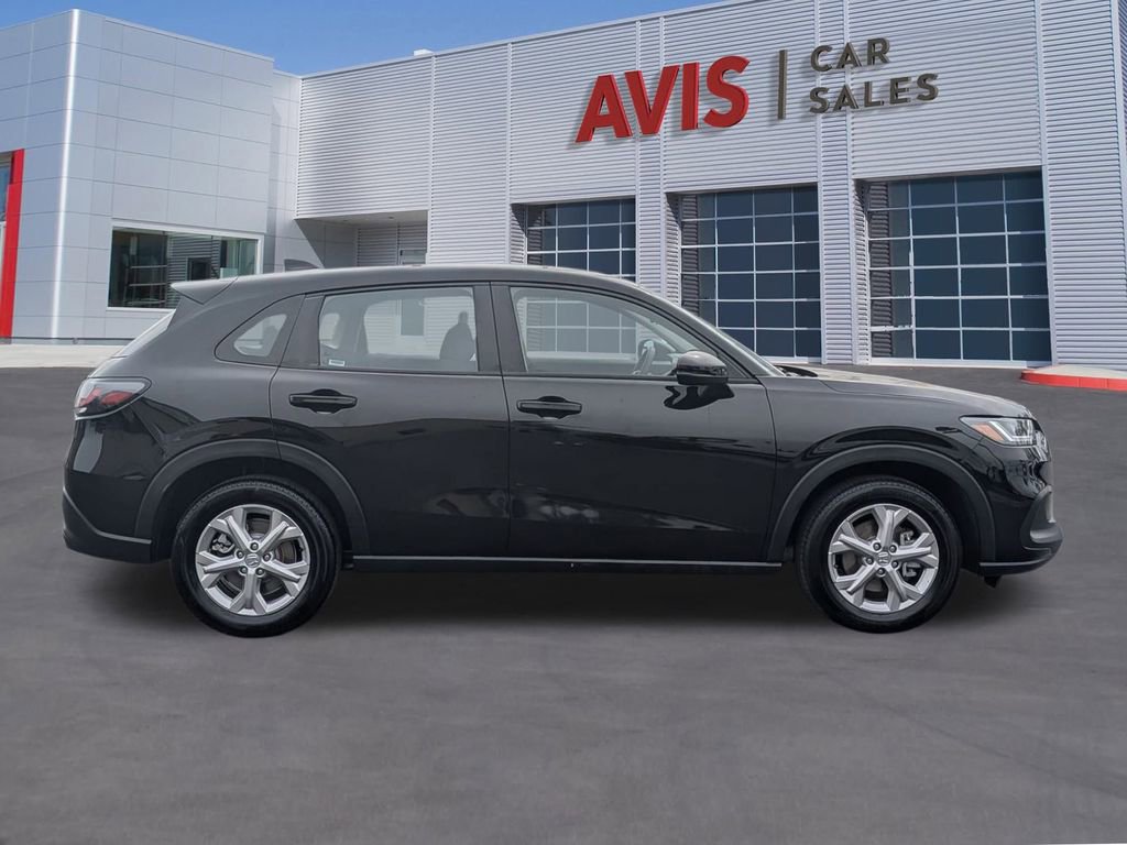 Used 2025 Honda HR-V LX image 5