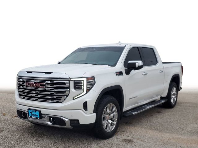 Used 2023 GMC Sierra 1500 Denali w/ Technology Package AWD/4WD image 2