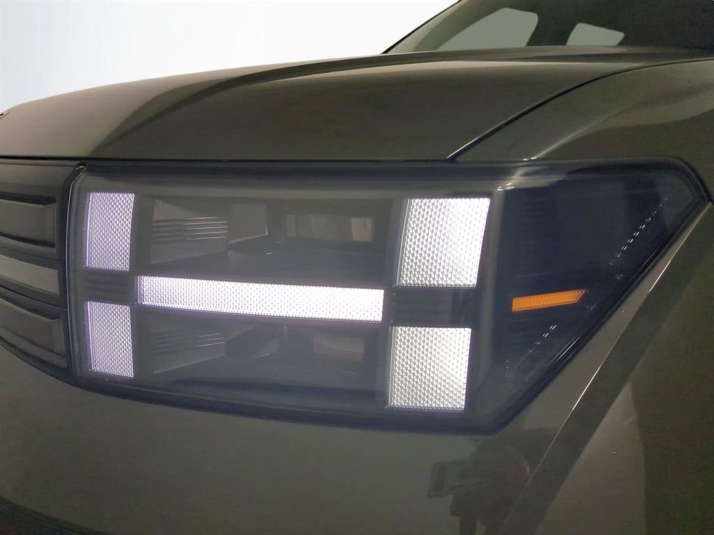 Used 2024 Hyundai Santa Fe Limited image 10