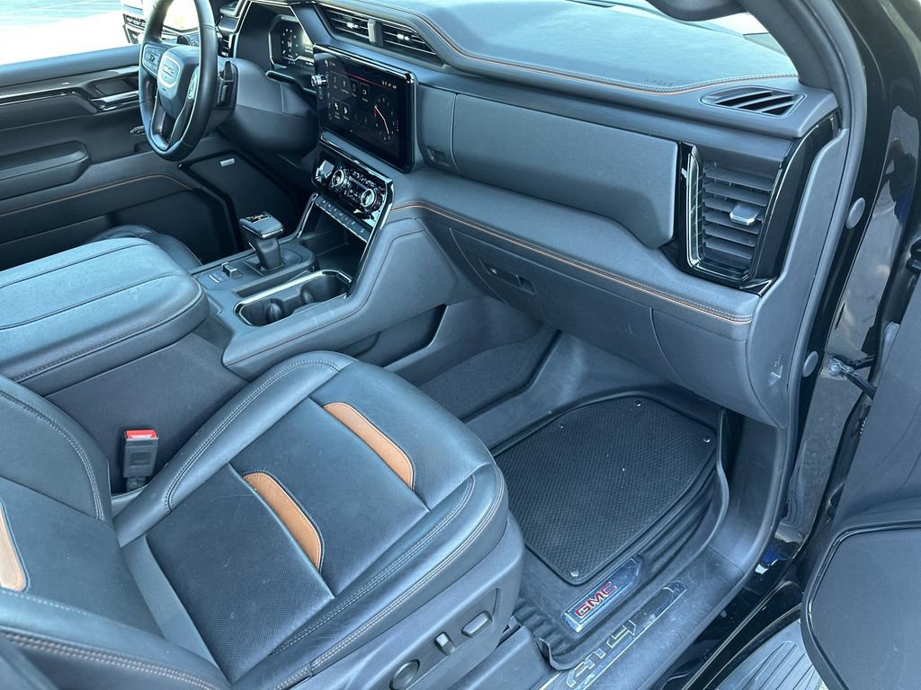Used 2024 GMC Sierra 1500 AT4 w/ Technology Package AWD/4WD image 38