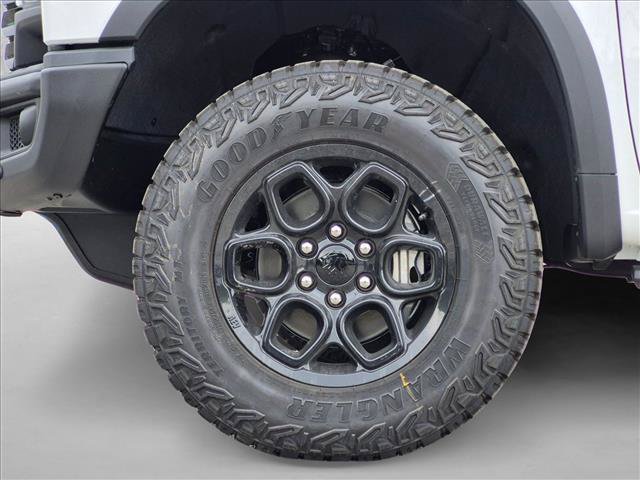 New 2026 Chevrolet Silverado 1500 ZR2 w/ ZR2 Bison Edition AWD/4WD image 18