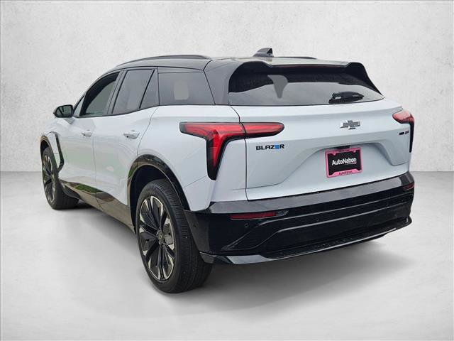 New 2026 Chevrolet Blazer EV RS image 5
