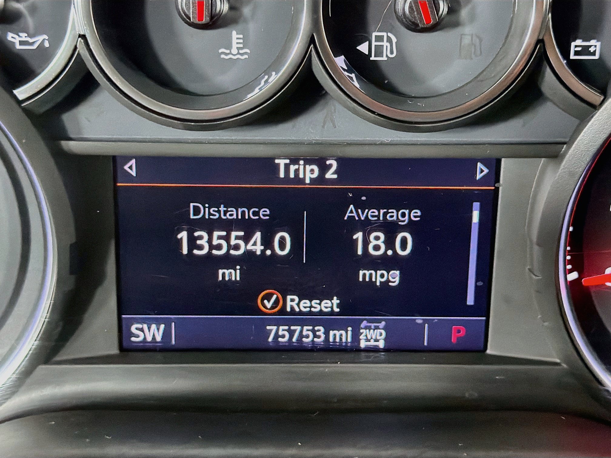 Used 2021 Chevrolet Silverado 1500 LT AWD/4WD image 18