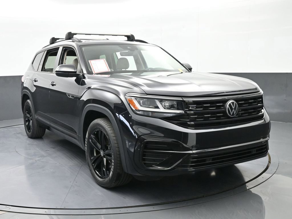 Used 2023 Volkswagen Atlas SEL R-Line image 9