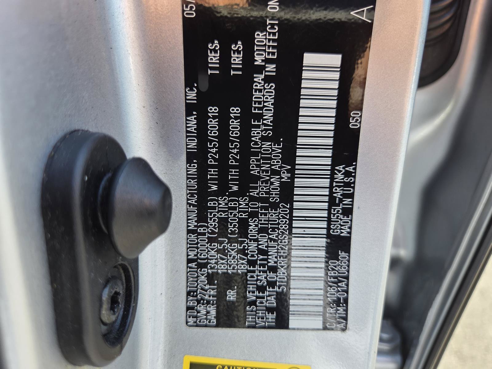 Used 2016 Toyota Highlander LE AWD/4WD image 30