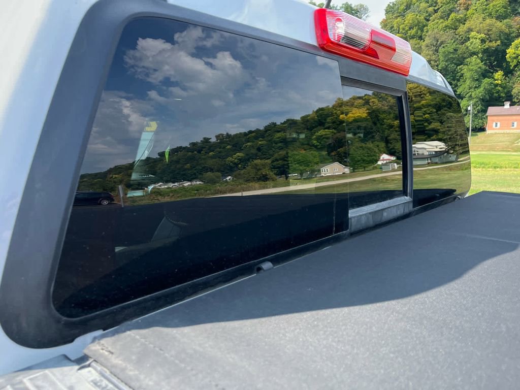 Used 2024 Chevrolet Colorado LT w/ LT Convenience Package III image 13