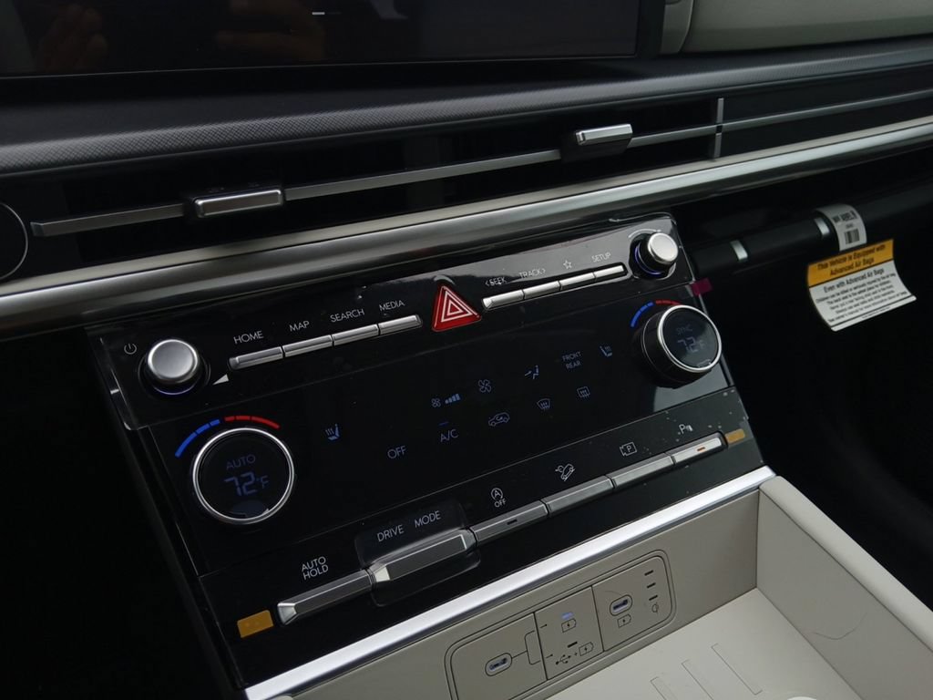 New 2026 Hyundai Santa Fe SEL FWD image 23