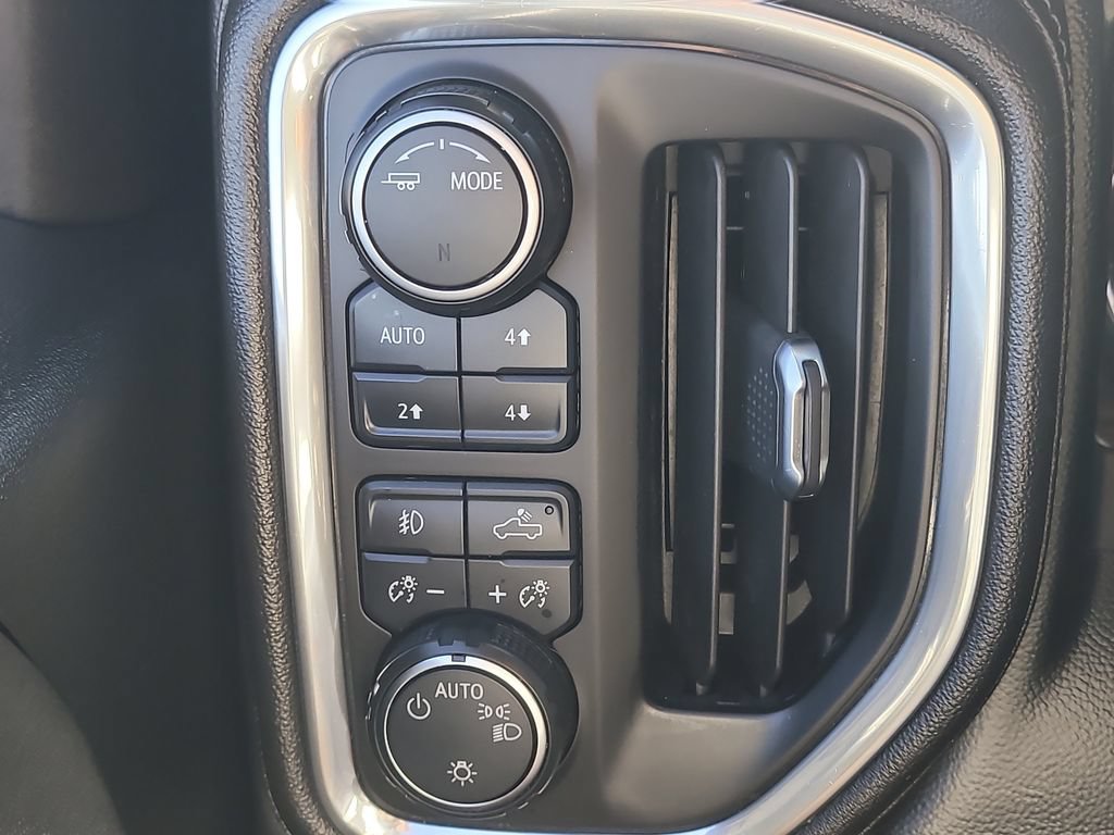 Used 2021 Chevrolet Silverado 1500 RST AWD/4WD image 28
