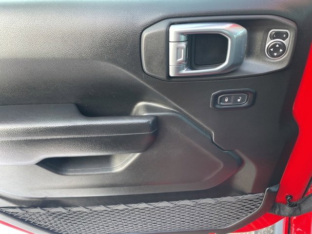 Used 2024 Jeep Wrangler Unlimited Rubicon w/ Dual Top Group image 18