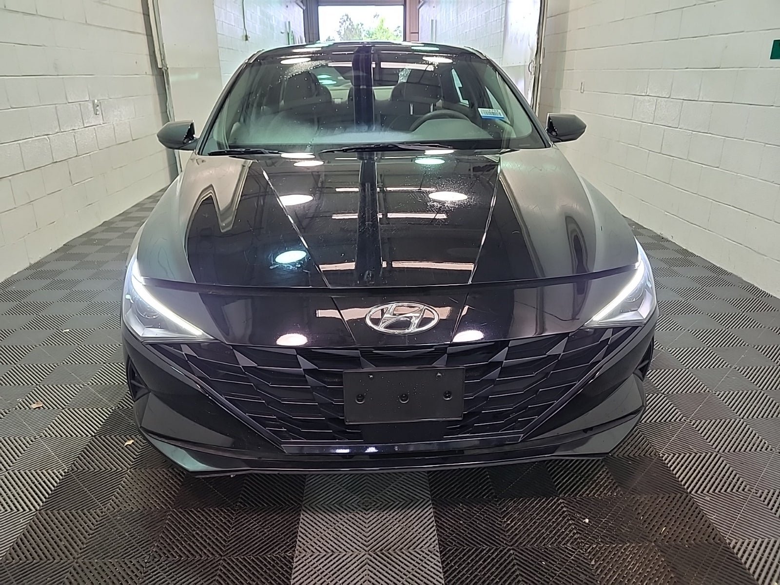 Used 2021 Hyundai Elantra SEL w/ Convenience Package FWD image 8
