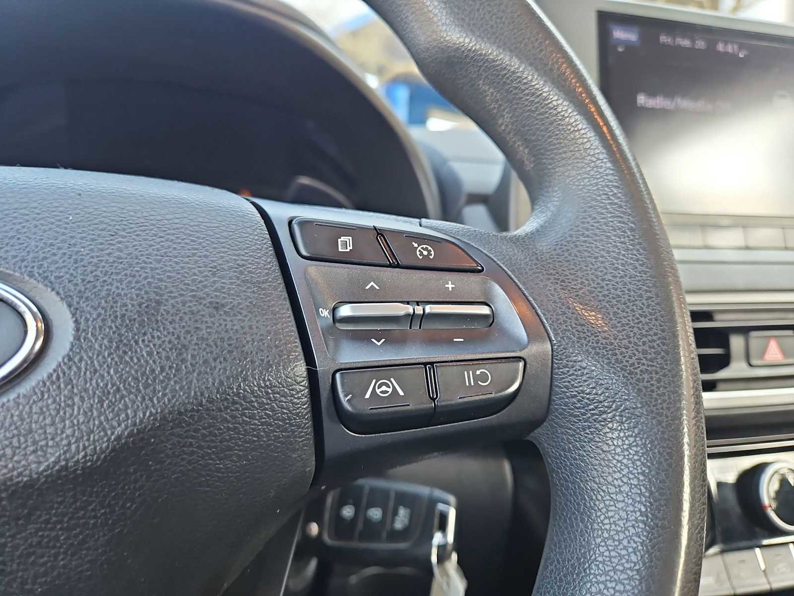 Used 2022 Hyundai Kona SE image 25