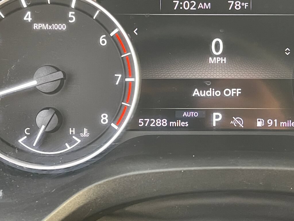 Used 2024 Nissan Rogue SV AWD/4WD image 3
