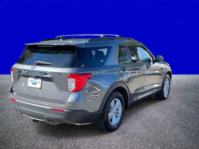 Used 2023 Ford Explorer XLT RWD image 3