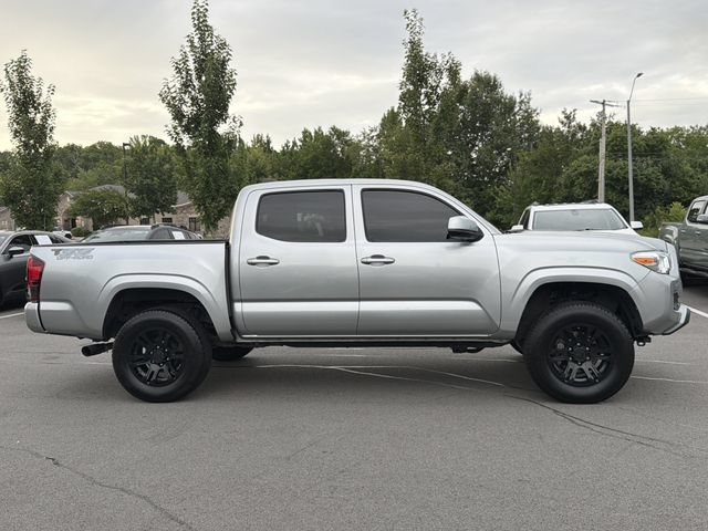 Used 2022 Toyota Tacoma SR AWD/4WD image 2