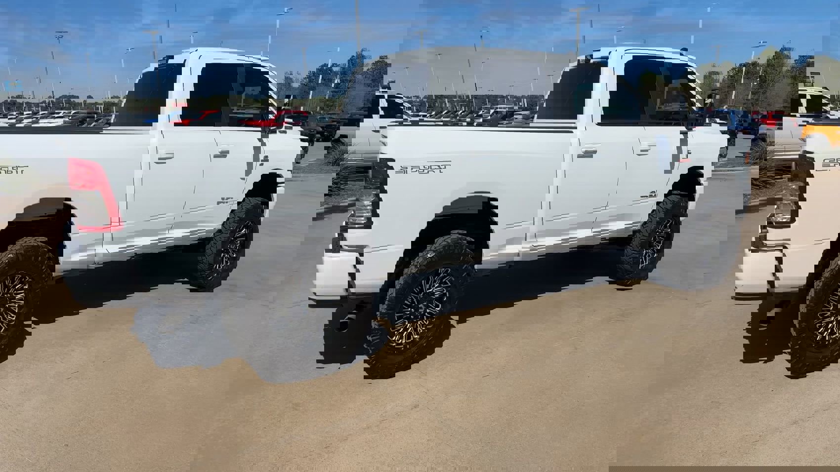 Used 2024 RAM 2500 Lone Star w/ Sport Appearance Package image 9