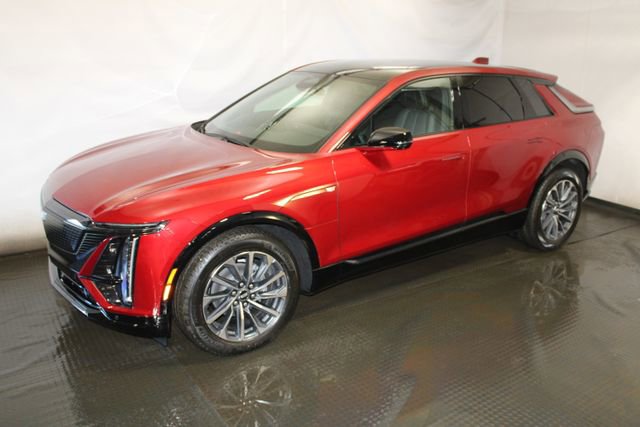 New 2026 Cadillac Lyriq Sport AWD/4WD image 2