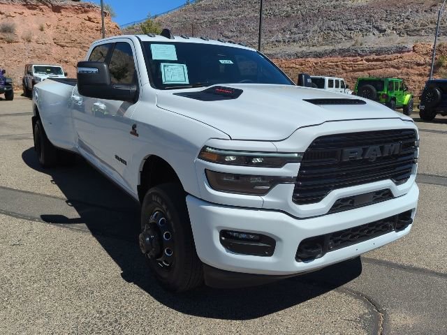 Certified 2025 RAM 3500 Laramie image 3