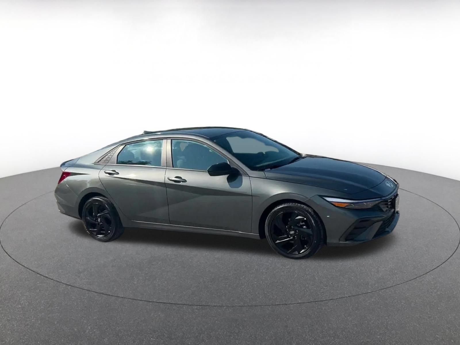 Used 2026 Hyundai Elantra Sport FWD video 2