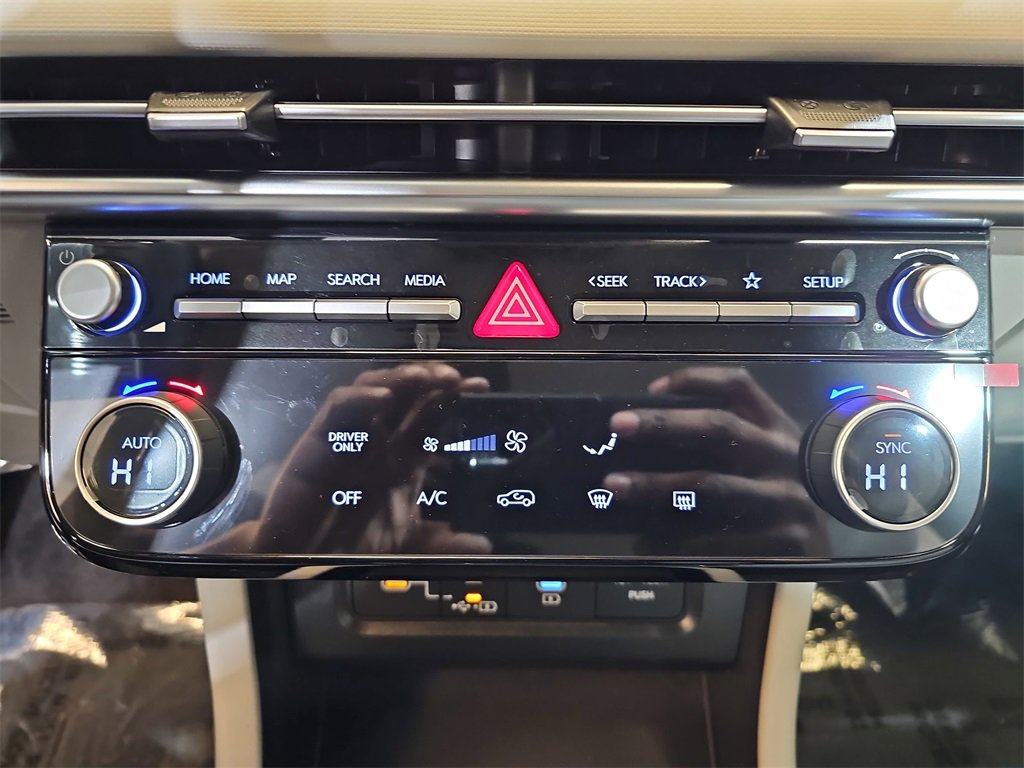 New 2026 Hyundai Tucson Blue SE image 22