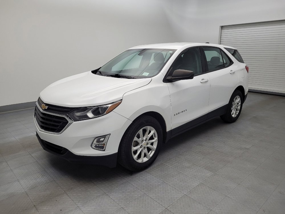 Used 2018 Chevrolet Equinox LS image 2