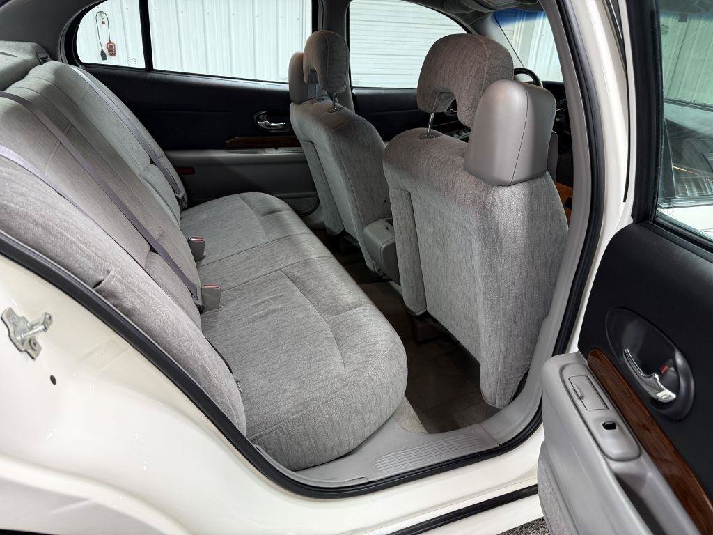 Used 2004 Buick Le Sabre Custom FWD image 30