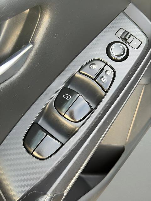 Used 2024 Nissan Sentra SV image 15