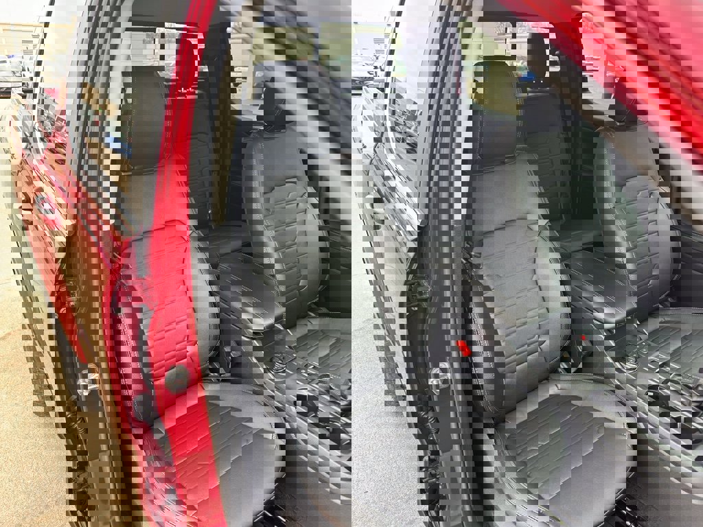 New 2025 Ford Ranger Lariat w/ Chrome Accent Package image 34