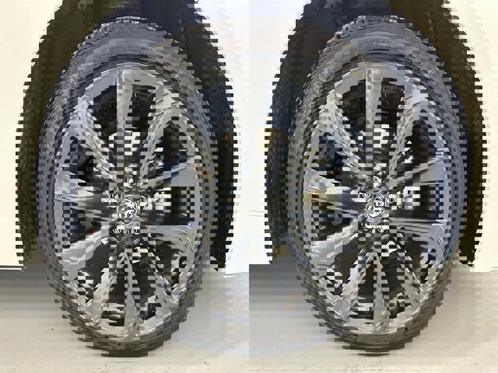 Used 2025 Toyota Corolla SE image 62