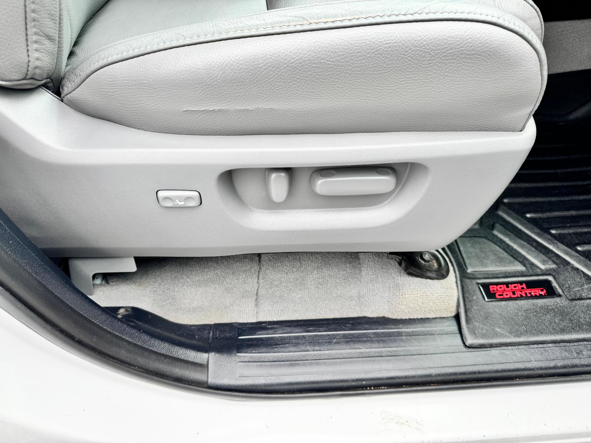 Used 2008 Toyota Tundra Limited AWD/4WD image 17