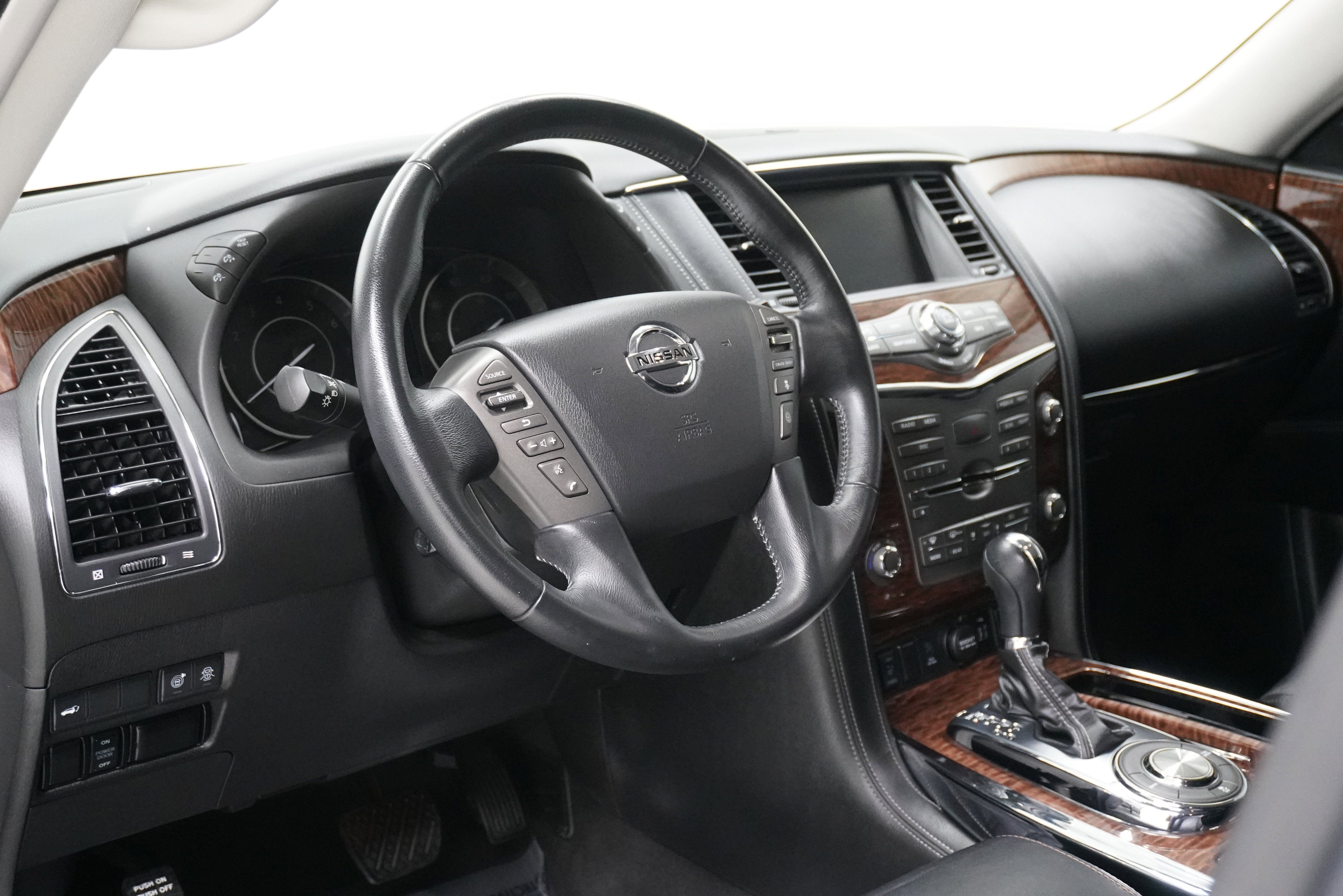 Used 2020 Nissan Armada SL w/ Premium Package RWD image 9