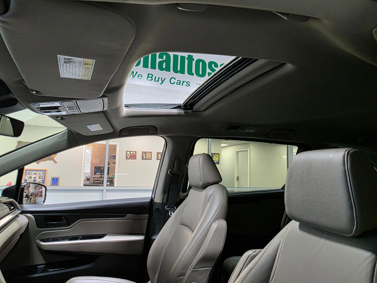 Used 2018 Honda Odyssey EX-L image 39