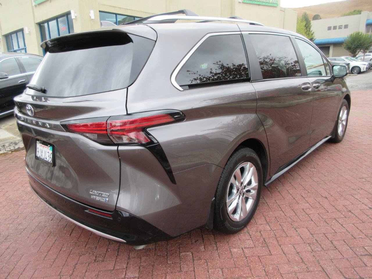 Used 2024 Toyota Sienna Limited AWD image 65