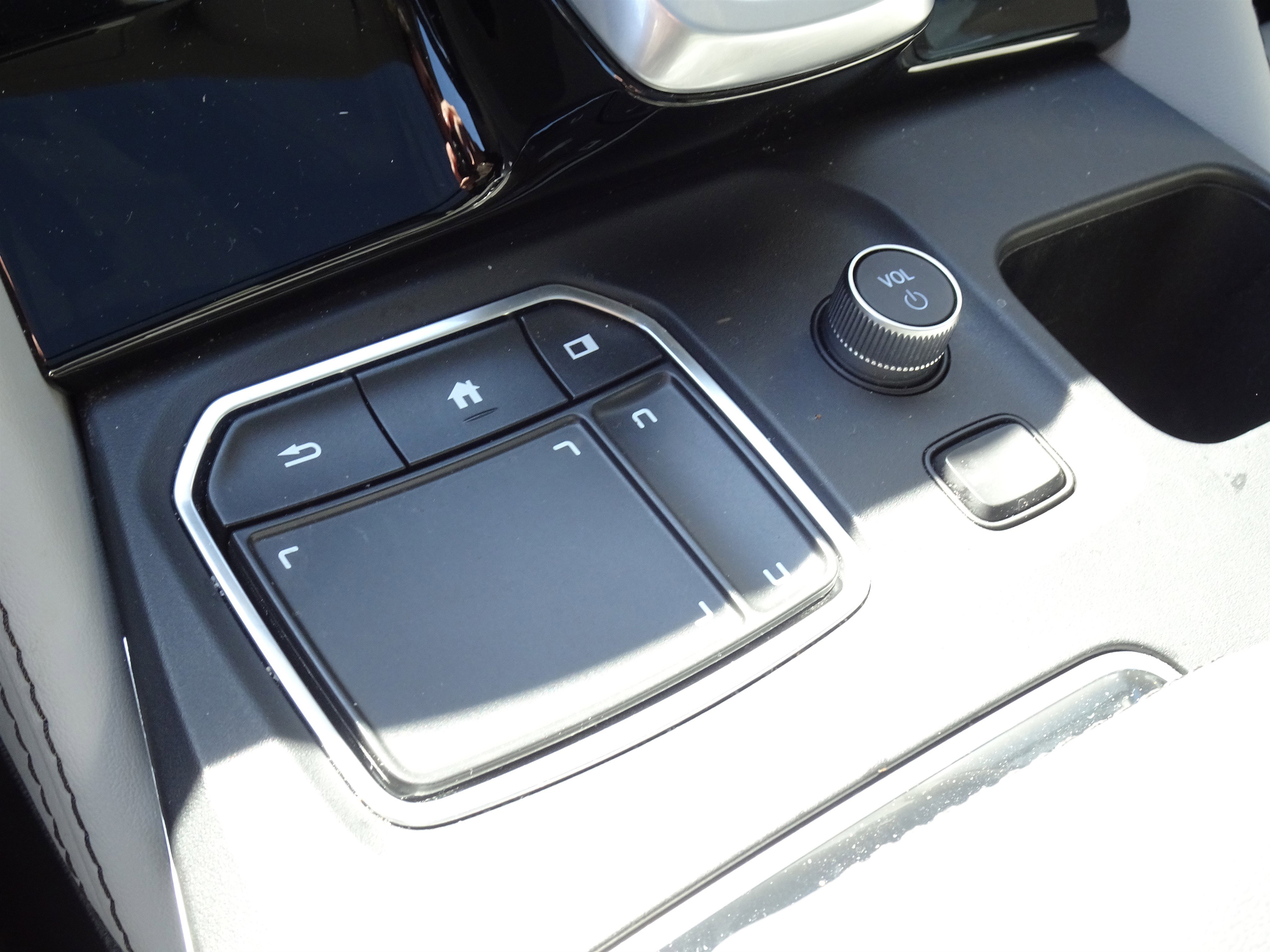 Used 2023 Acura MDX SH-AWD w/ Advance Package image 22