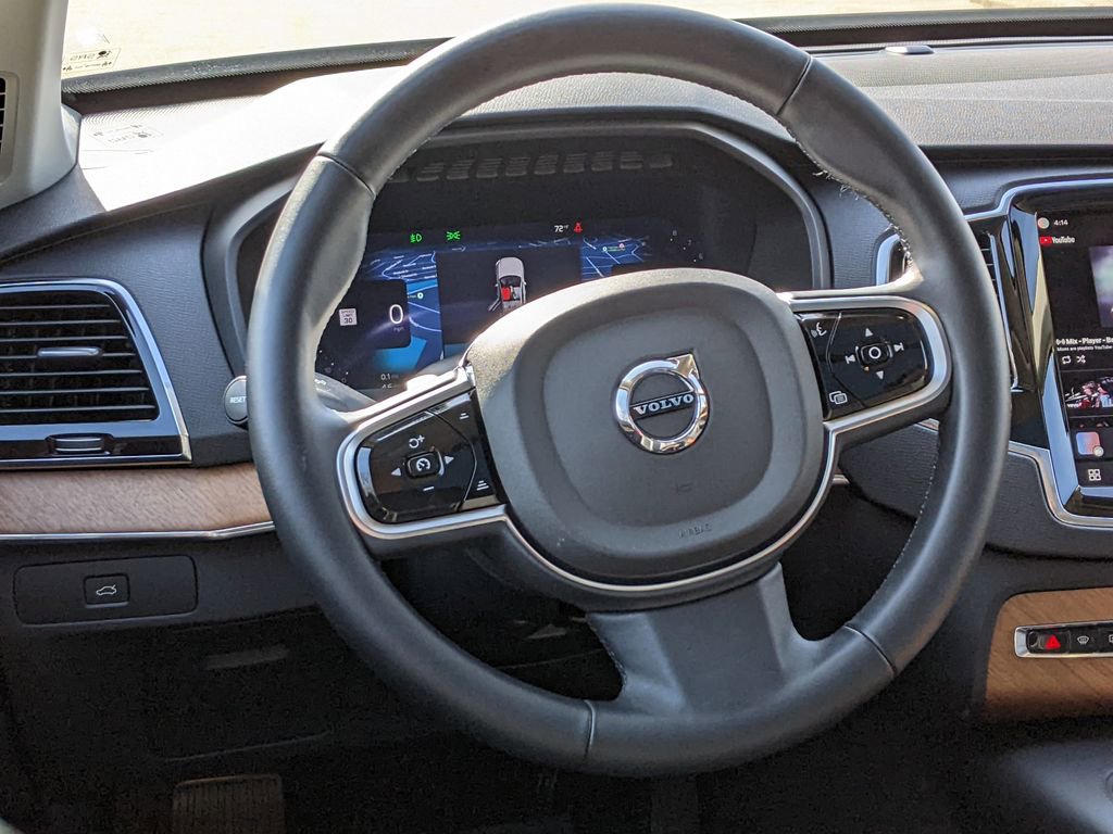 Certified 2025 Volvo XC90 B6 Plus AWD/4WD image 14