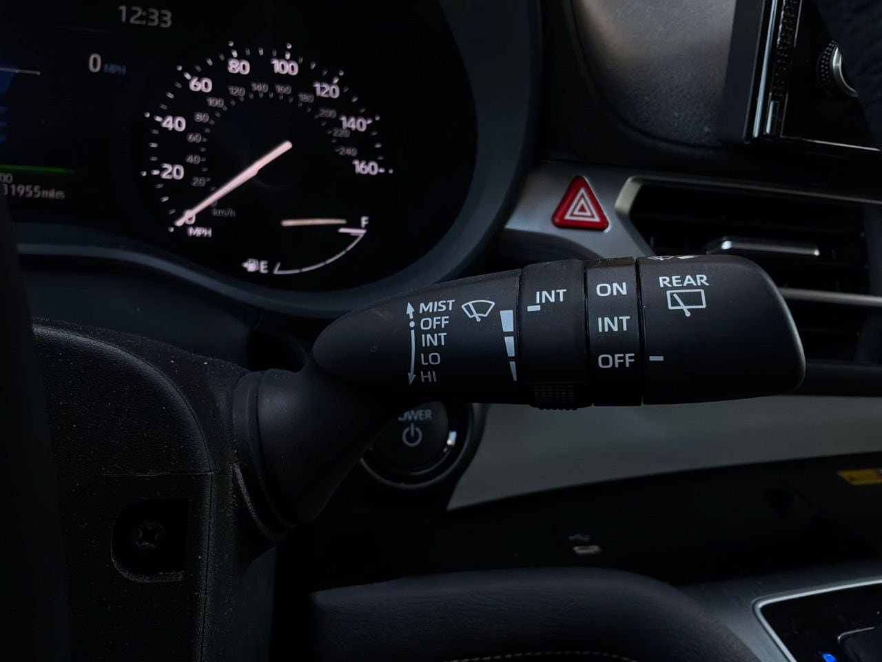 Used 2025 Toyota Sienna XLE FWD image 43