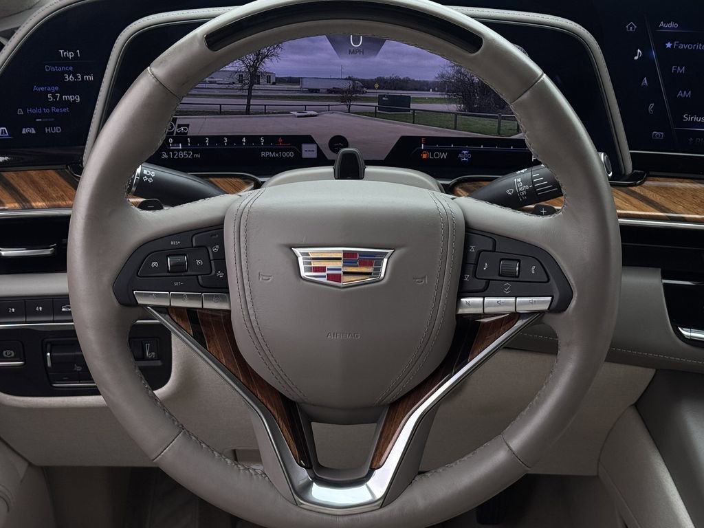 Used 2024 Cadillac Escalade Premium Luxury Platinum image 13