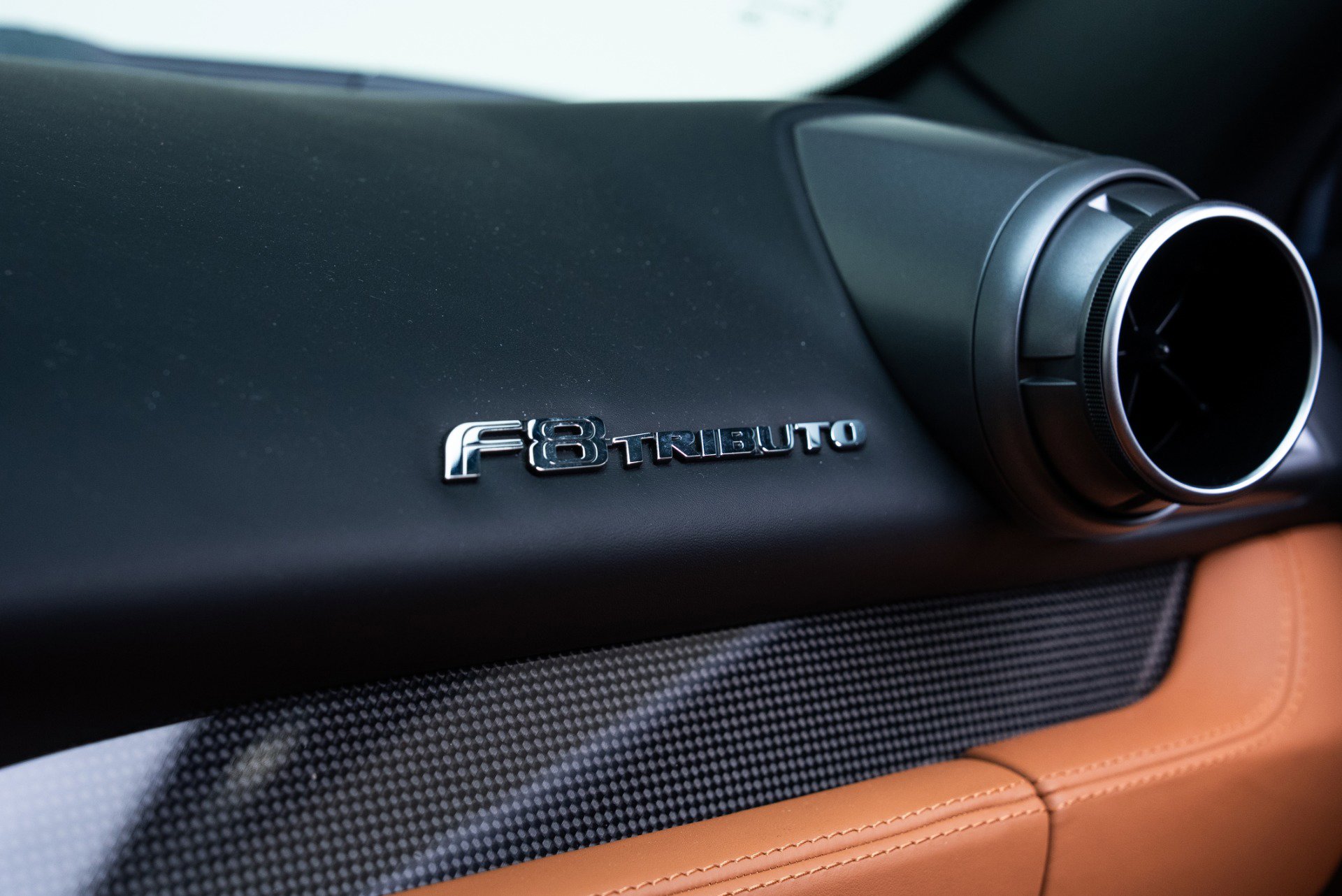 Used 2020 Ferrari F8 Tributo image 43