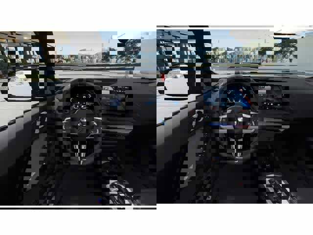 Used 2025 BMW M235i xDrive w/ Technology Package image 71